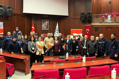 Kocaeli İzmit'te belediye personeline farkındalık semineri
