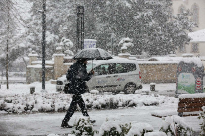 Kahramanmaraş Afşin ve Adana Tufanbeyli'de eğitime kar tatili