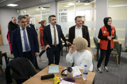 Bursa Yıldırım'ın 'Gençlik Merkezi'nde  ders başı