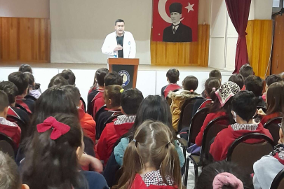 Manisa'da öğrencilere 'veterinerlik' mesleği tanıtıldı