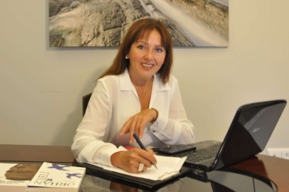 Şair Meltem Kösem'den 'Meltemia'