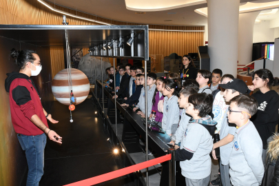 İzmir Karabağlar'da 'Nasreddin Hoca' amacına ulaşıyor!