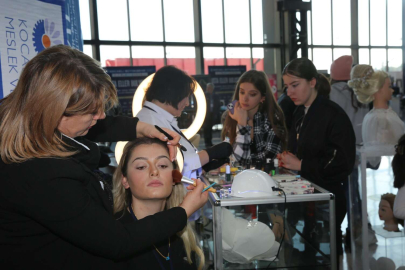 Kocaeli'de 'Usta Eller Buluşuyor Mesleki Eğitim' fuarı başladı