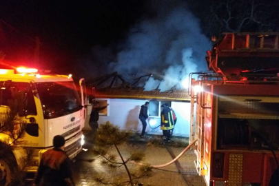 Bilecik Pazaryeri'ni geceyi alevler aydınlattı