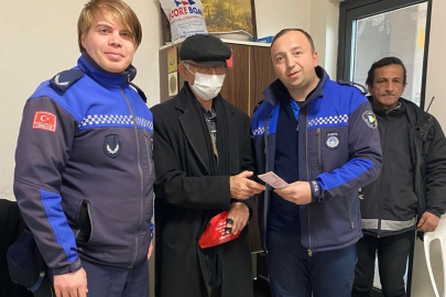 İzmit Zabıtası 'insanlık ölmemiş' dedirtti!