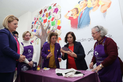 Selvi Kılıçdaroğlu, İZGİM’de üretici kadınlarla buluştu