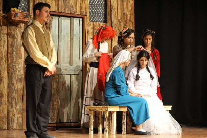 Büyükşehir, tiyatro oyunlarını iptal etti