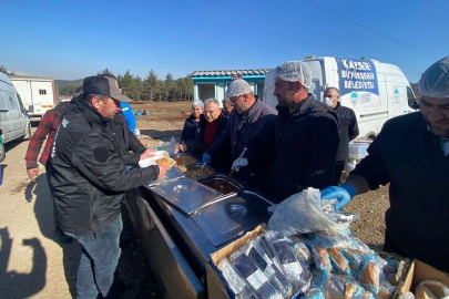 Kayseri Büyükşehir'den deprem bölgesine 'sıcak' destek