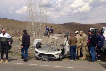 Bingöl'de iki otomobil çarpıştı: 4 yaralı