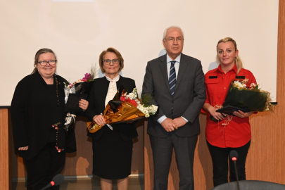 Depremde kadın olmanın zorluğu Karabağlar'da anlatıldı