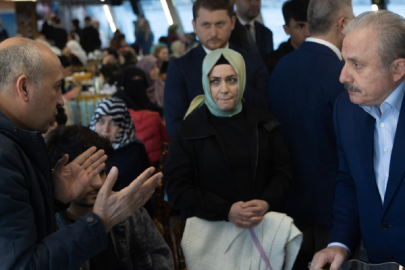 Meclis Başkanı Şentop, depremzedelerle İstanbul'da buluştu