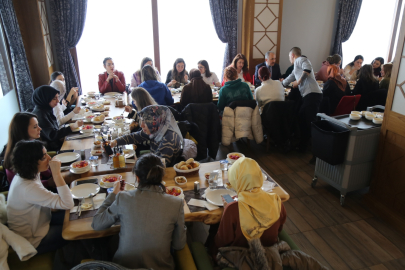 Rize'de Başkan Metin hekimlerle buluştu