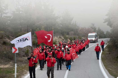 AKUT  Çanakkale'de şehitlerin huzuruna çıkıyor