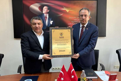 Başkan Şayir’den Kaymakam Kubilay’a 'fahri' berat