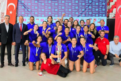 Süper kızlar yine şampiyon