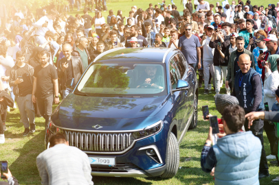 Sakarya Ferizli'de gençlik şölenine TOGG ile geldi