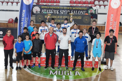 Masa tenisinde Muğlalı sporculardan büyük başarı