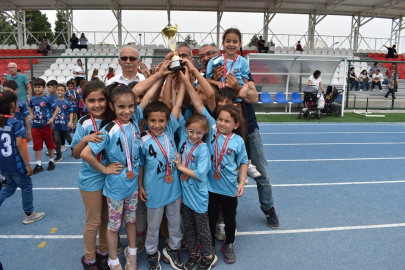 Manisa Yunusemre’de Geleneksel Çocuk Oyunları'na ödül
