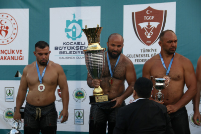 Orhan Okulu Altınkemer’in sahibi oldu