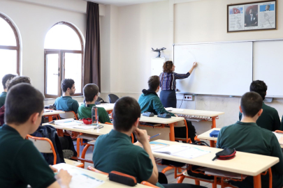 Ortaöğretim'de değişiklik 'Resmi'leşti... Test usulü sınav son verildi