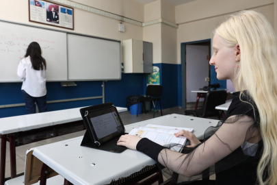 TahtApp uygulaması az gören çocukların yanında