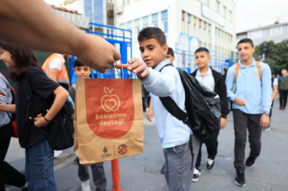 900 bin öğrenciye beslenme desteği