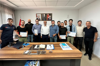 Kocaeli İtfaiyesi, afetlere karşı gönüllüleri eğitiyor