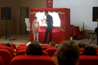 ‘Karagöz Göklerde’ öğrencilerle buluşuyor