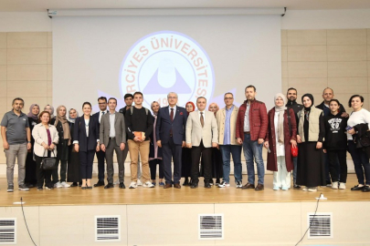 Prof. Dr. İsmail Hakkı Aydın, ERÜ öğrencileriyle buluştu