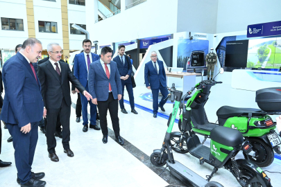 Bakan Uraloğlu'ndan BTK Akademi'ye ziyaret