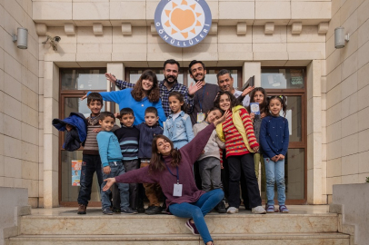 Oyuncu Akyürek'in sevenlerinden TEGV'li çocuklara destek