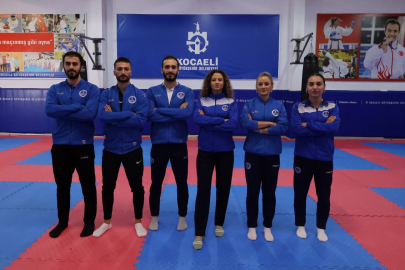 Kağıtspor, Dünya Şampiyonası'na çıkarma yapıyor