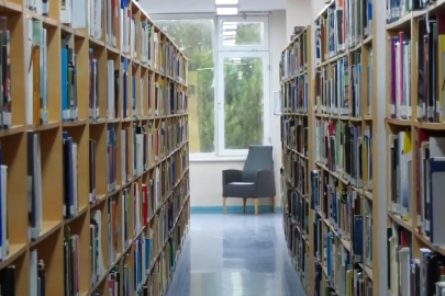 Bursa Uludağ Üniversitesi Kütüphanesi'nde neler bulunuyor?