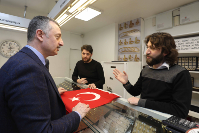 Kocaeli 20 bin Türk Bayrağı dağıtacak