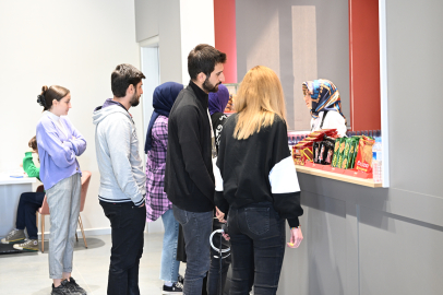 Malatya'dan kütüphane öğrencilerine ikram