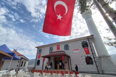 Gölcük'te Panayır Camii ibadete açıldı