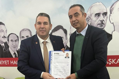 CHP'li Karabel Menderes'e talip oldu