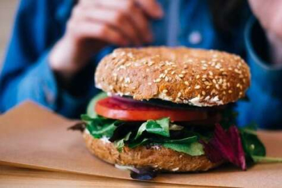 En sık görülen yeme bozukluğu; duygusal yeme