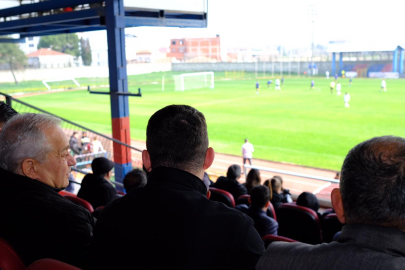 Mustafakemalpaşa’nın güçlü kızlarına Şükrü Erdem’den destek