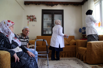 140 bin yaşlı evde bakılıyor