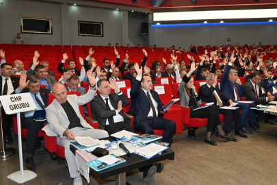 Manisa Büyükşehir Meclisi'nde görev bölümü yapıldı