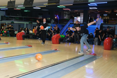 Basın mensupları Uludağ Elektrik'in 'En Enerjik' turnuvasında stres attı