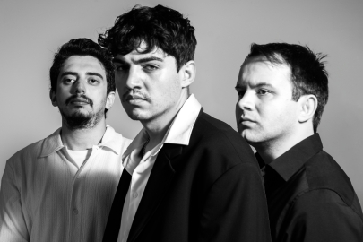 Mavi Gri’nin yeni şarkısı yayımda!