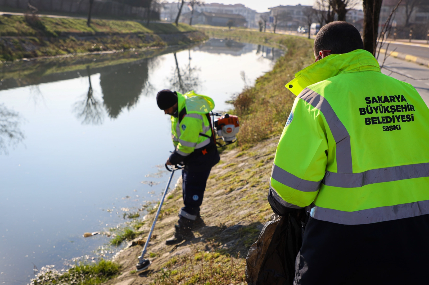 sakarya-da-cark-deresi-nde-bahar-temizligi-basladi-1741174287-228_large.webp