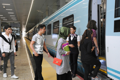 Raylarda bayram trafiği... 2,8 milyon yolcu taşındı