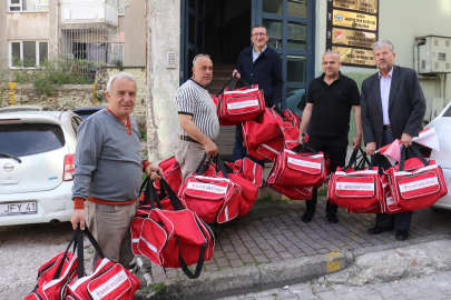 Bursa'da amatör spora 'Hayat' veren çantalar teslim edildi