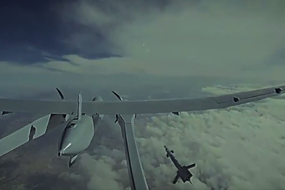 AKSUNGUR’dan milli mühimmatlarla başarılı atış testi... Kabiliyetlerine bir yenisini daha ekledi