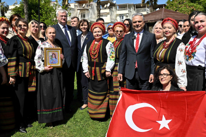 Dostluk çınarı toprağa kavuştu