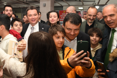 Bursa Kitap Fuarı’nda Osmangazi standına büyük ilgi