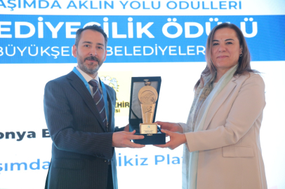 Konya'nın 'Ulaşımda Dijital İkizi Platformu'na belediyecilik ödülü